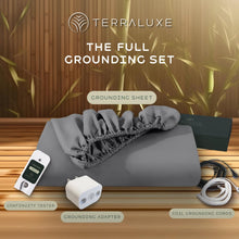 Load image into Gallery viewer, Terraluxe Grounding Sheets, Cali King Size (Organic Cotton 94%, Silver 6%)

